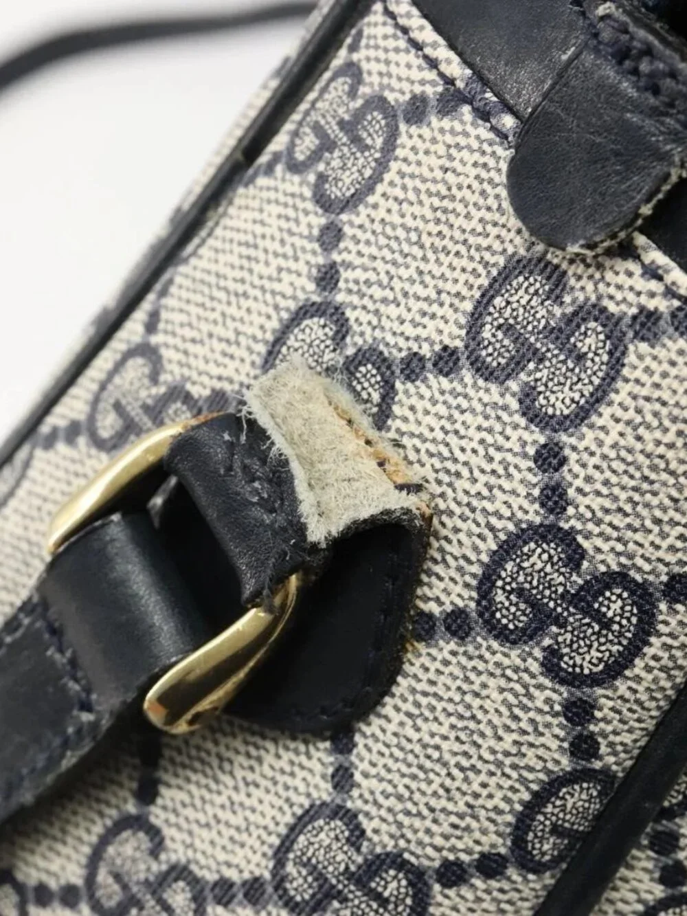 GUCCI GG Supreme Sherry Line Shoulder Bag PVC Navy Gold Auth 185719